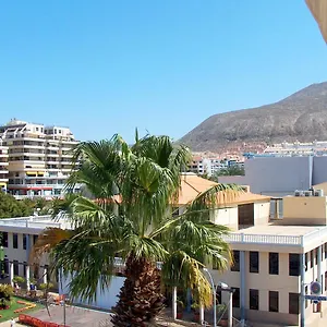 & In Cristianos Los Cristianos (Tenerife)